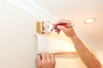 Pose de papier peint à Attignat-Oncin — revêtements muraux et toiles de verre